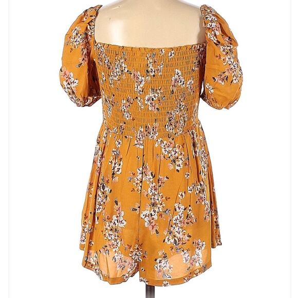 New to Posh 🍁 Flynn Skye Justine Mustard Springs Floral Smock Sleeve Romper XS - Picture 4 of 4